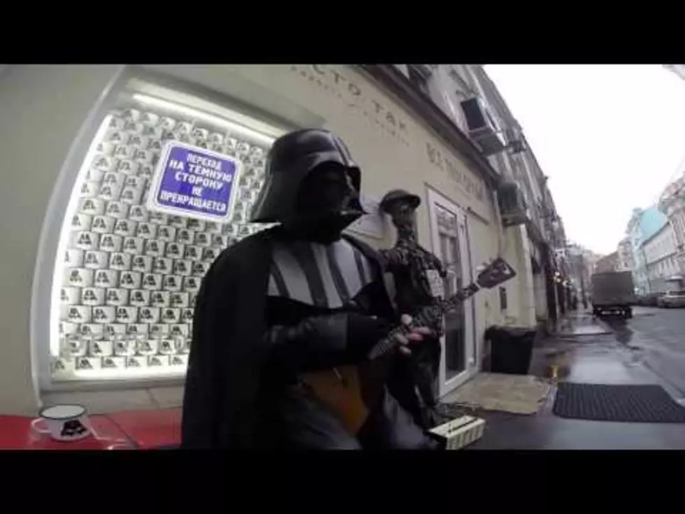 Would You Give Yourself to the Dark Side and Tip Darth Vader? [VIDEO]
