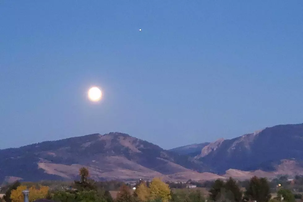 Big, Orange Full Hunter&#8217;s Moon Tonight: What to Expect