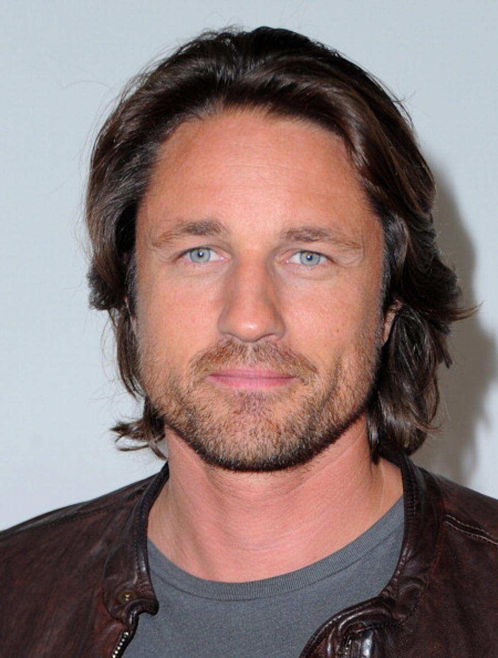 Martin Henderson Of ABC’s “Off The Map” [INTERVIEW]