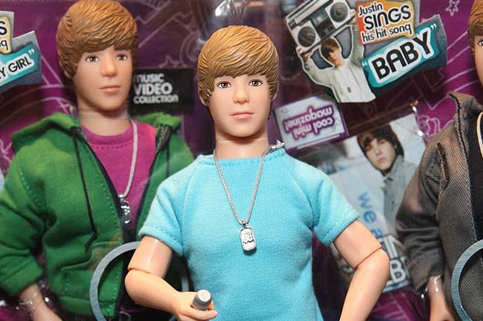 Police Officer Claims Girlfriend Attacked Him With Justin Bieber Doll