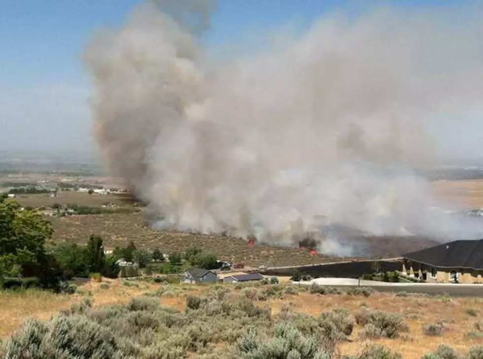 Badger Canyon Fire Causing Road Closures and Evacuations in Kennewick