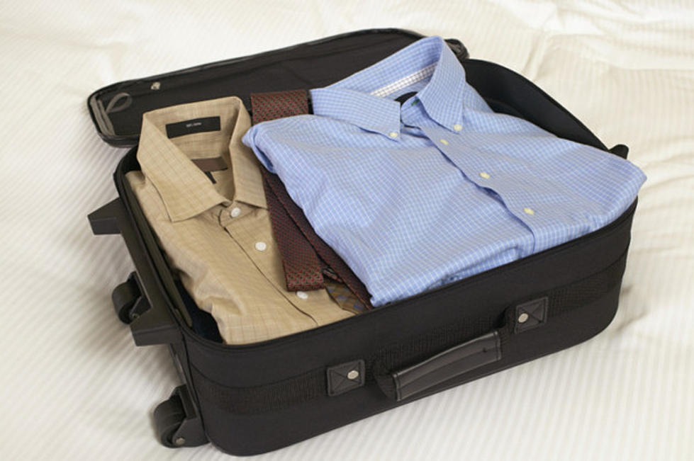 Don’t Pack for Your Trip Before Watching This — Best Folding Method Ever! [VIDEO]