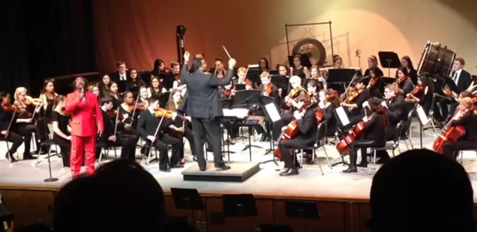 Janitor Amazes Crowd at High School Concert [VIDEO]