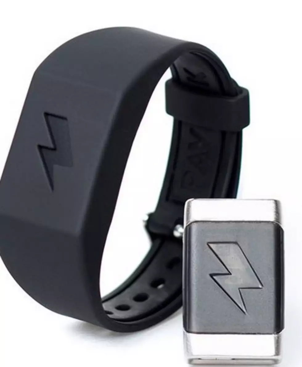 New Wristband Breaks Habits With Electric Shock!