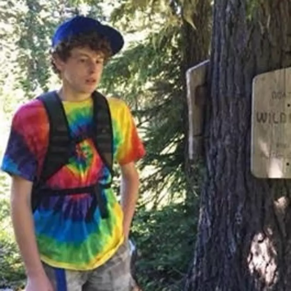 Search Crews Looking For Missing Teen on White Pass