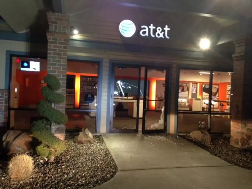 Thieves Break Into AT&T Store on Columbia Center Boulevard