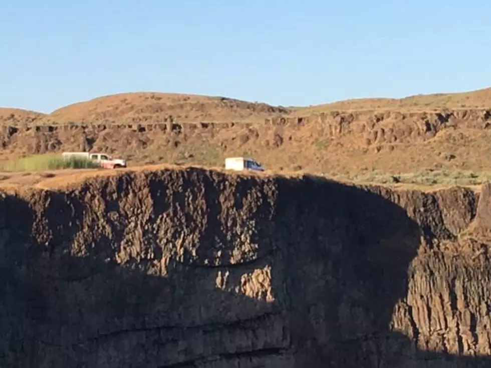 Man Taking Selfie Presumed Dead After Falling at Palouse Falls