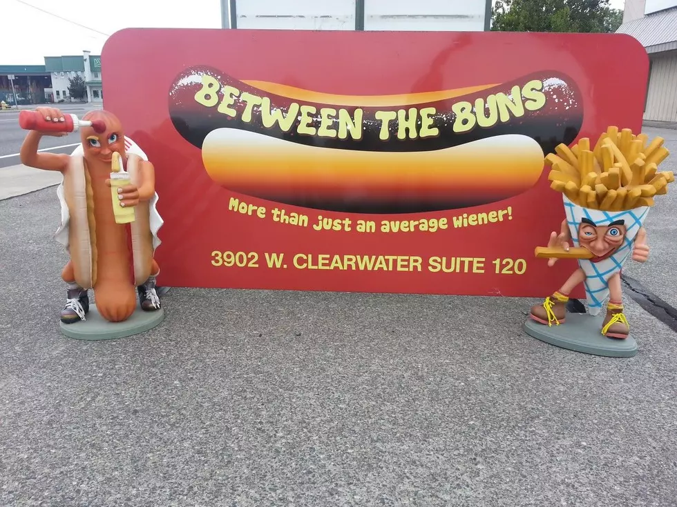 Popular Restaurant and Food Cart &#8216;Between The Buns&#8217; for Sale