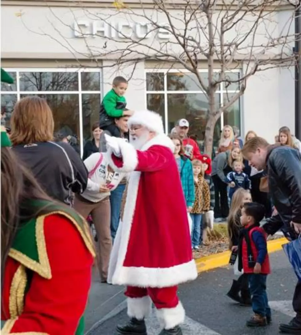 Santa Comes To Columbia Center Saturday with a Parade