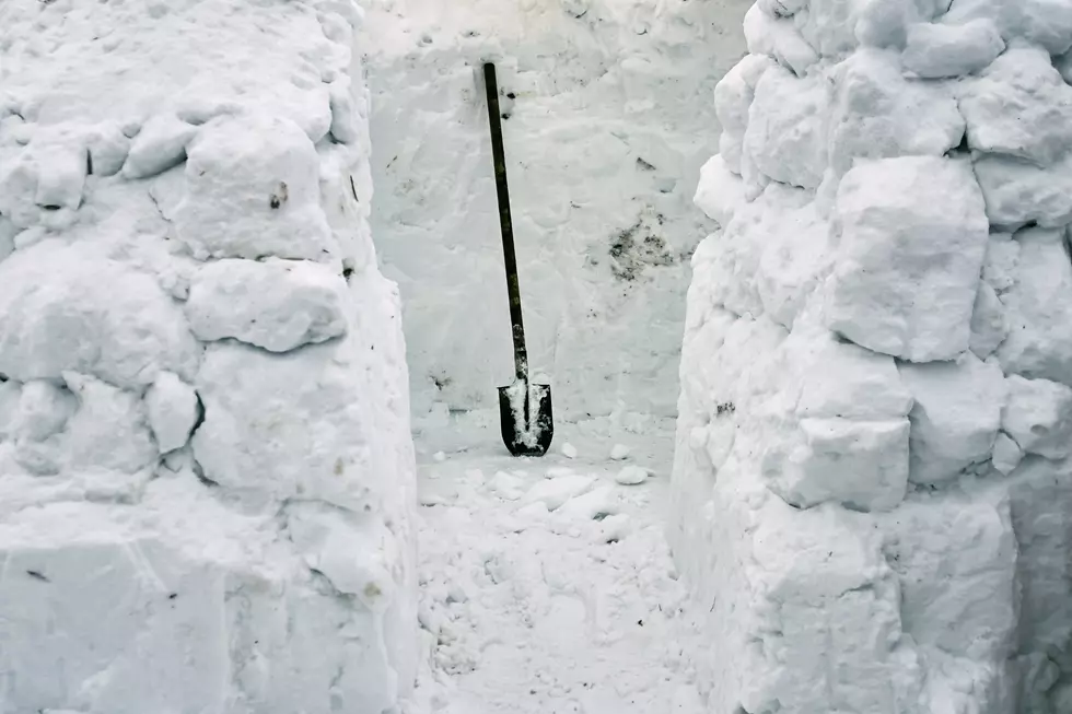 Modern Day Hatfield & McCoy Battle in Bend Over 20 Ft. Snow Pile