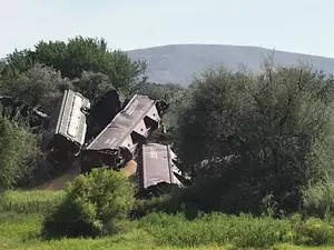 Train Derails near the Yakima River Bridge in Richland