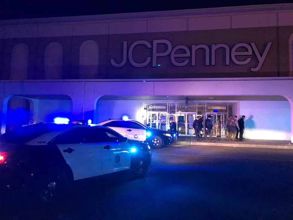 Christmas Day Thieves Break Into Kennewick JCPenney’s [PHOTOS]