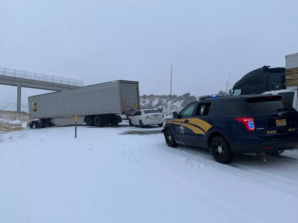 I-84 Eastbound is Closed in Baker City at Exit 304 [PHOTO]