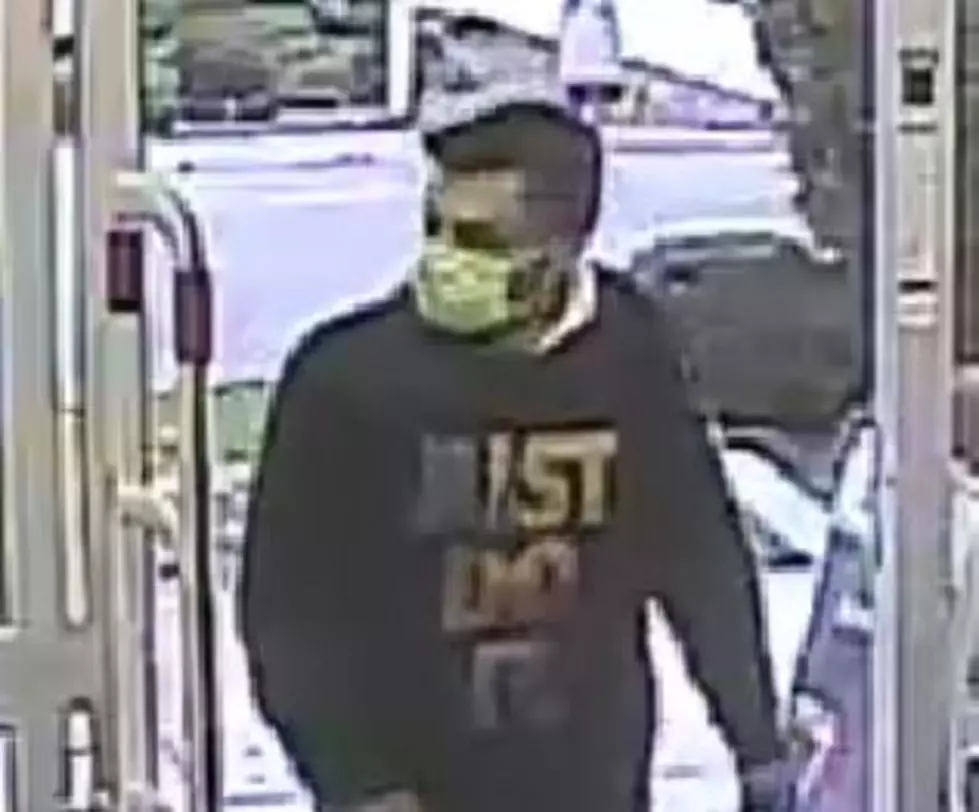 Richland Thief's T-Shirt Might Be Clue to His Identity [PHOTO] 