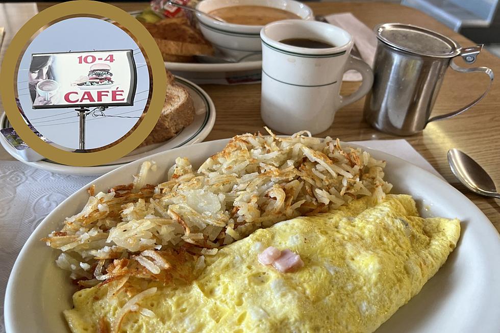 What Makes the 10-4 Cafe a Hidden Gem in Grandview Off I-82?
