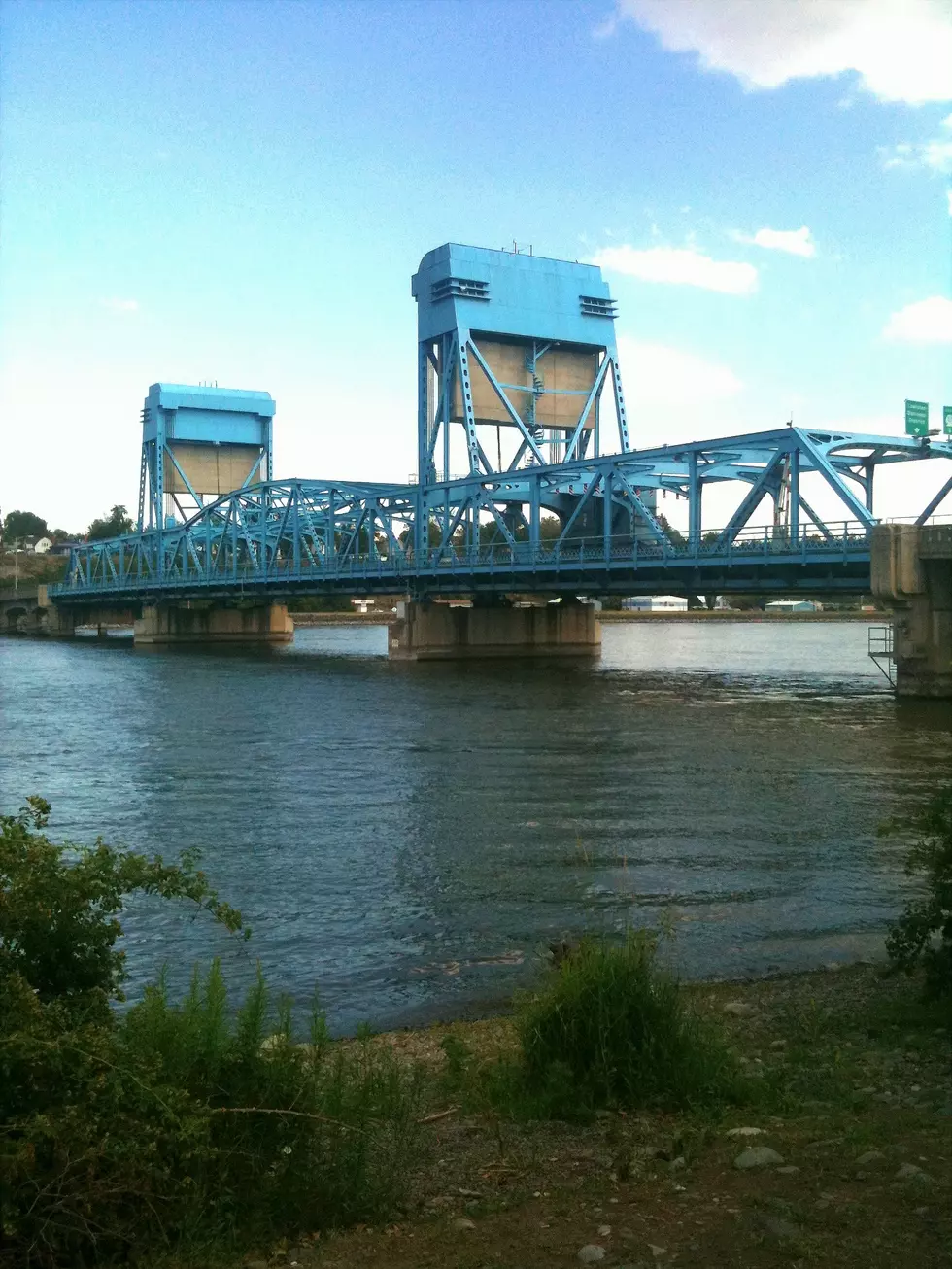 By Sumner Caughey - Lewiston/Clarkston bridge, CC BY 2.0, https://commons.wikimedia.org/w/index.php?curid=42712209