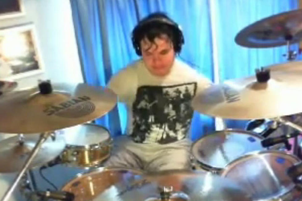 Watch Red Hot Chili Peppers Covered by Drummer With No Hands