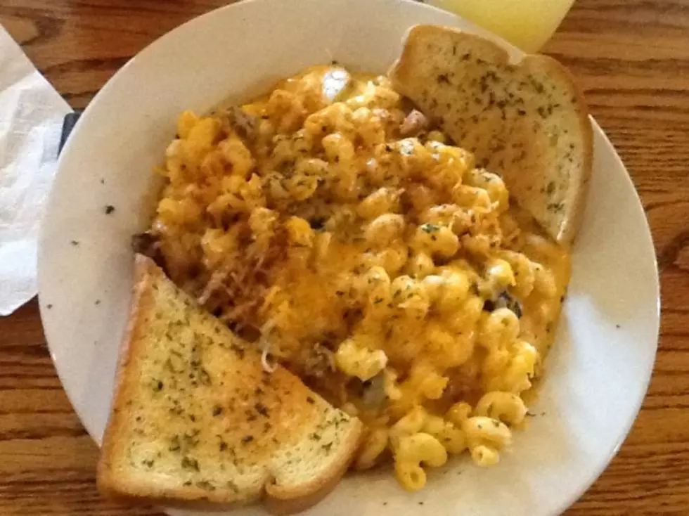 How to Eat at Magill&#8217;s in Pasco for HALF OFF!