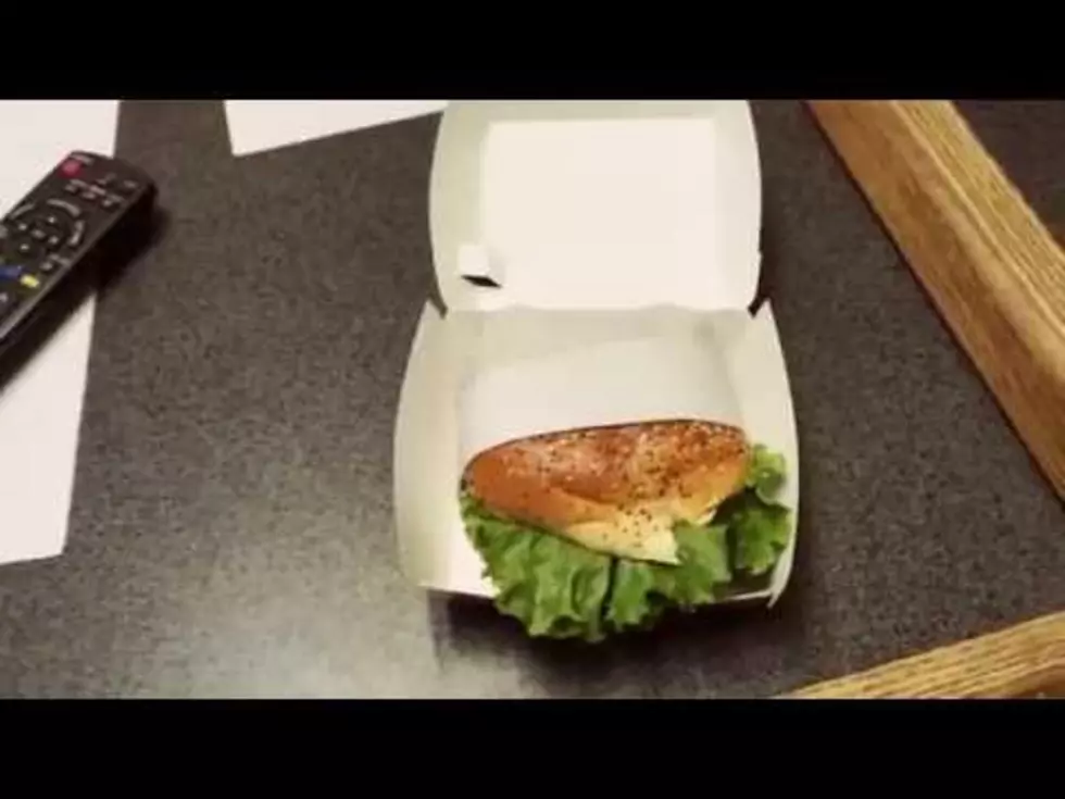 We Review the Bacon Brewhouse Burger from Jack in the Box!