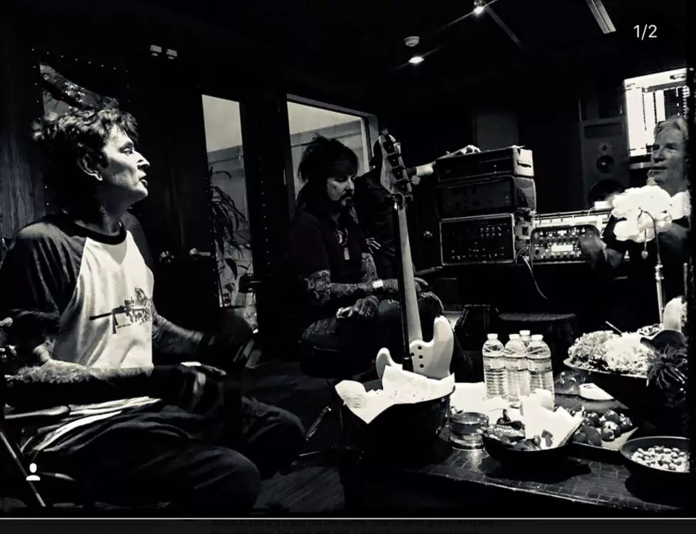 Vince Neil Confirms Recording New Motley Crue Songs