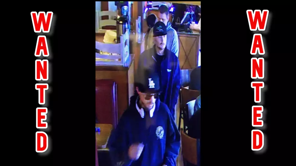 Dine-and-Dashers Steal Tips, Deal Fake Cash