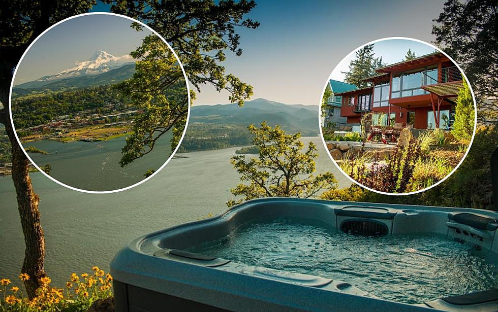 Find Passion & Romance With a Hot Tub View of Mount Hood at Washington Airbnb