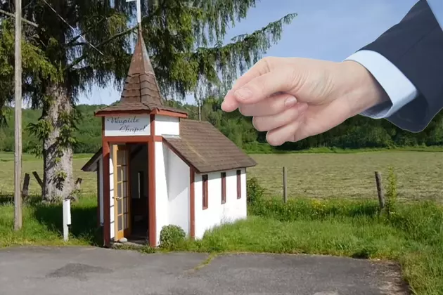 Is This Tiny Washington Chapel the Smallest Church in the World?