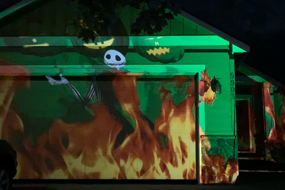 This Tri-Cities Home Comes Alive Only on Halloween Night at Dusk