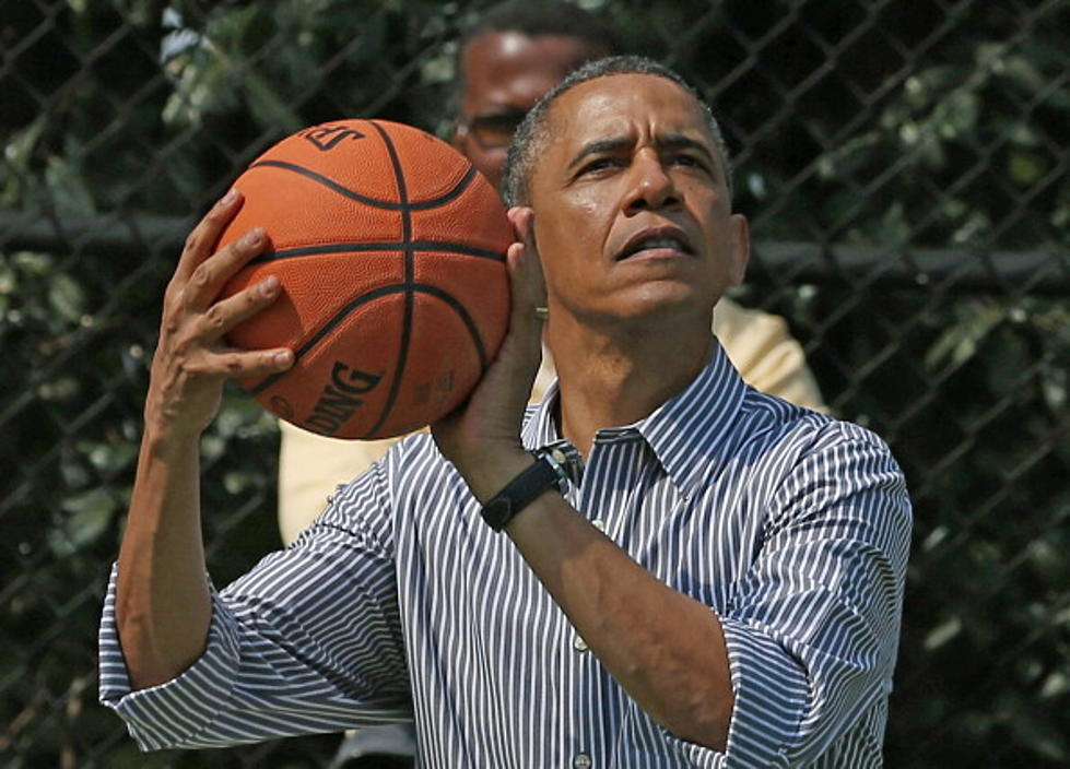 Obama Misses 20 of 22 Shots at White House Basketball Court Easter Sunday