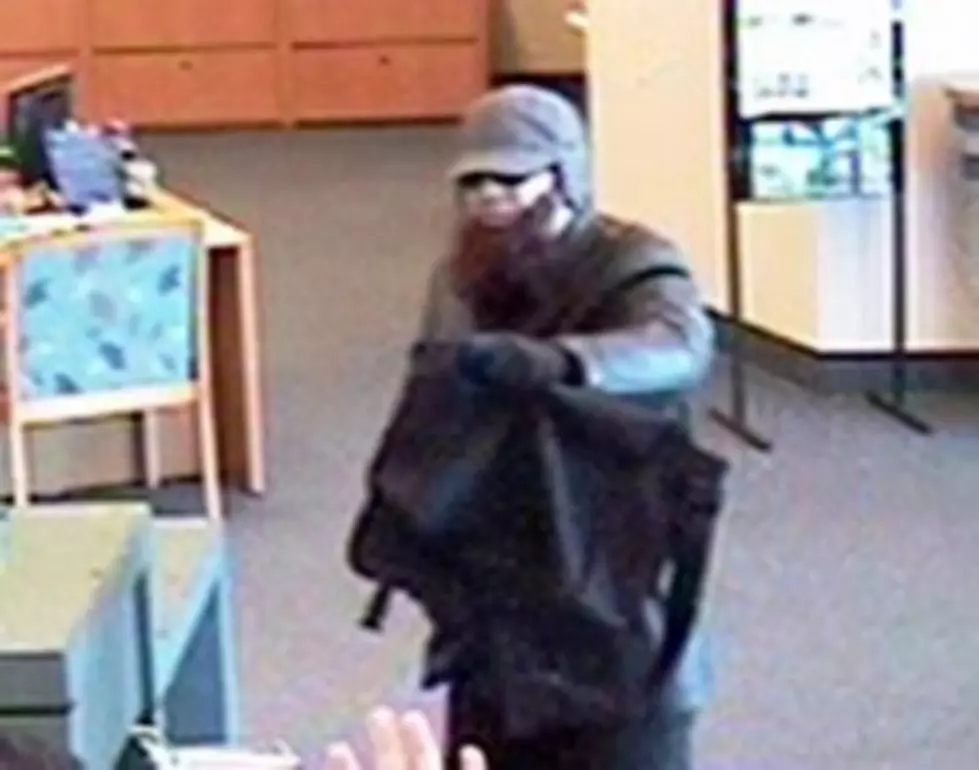 Is Pasco Bank Robber&#8217;s Beard Fake?  [POLL]
