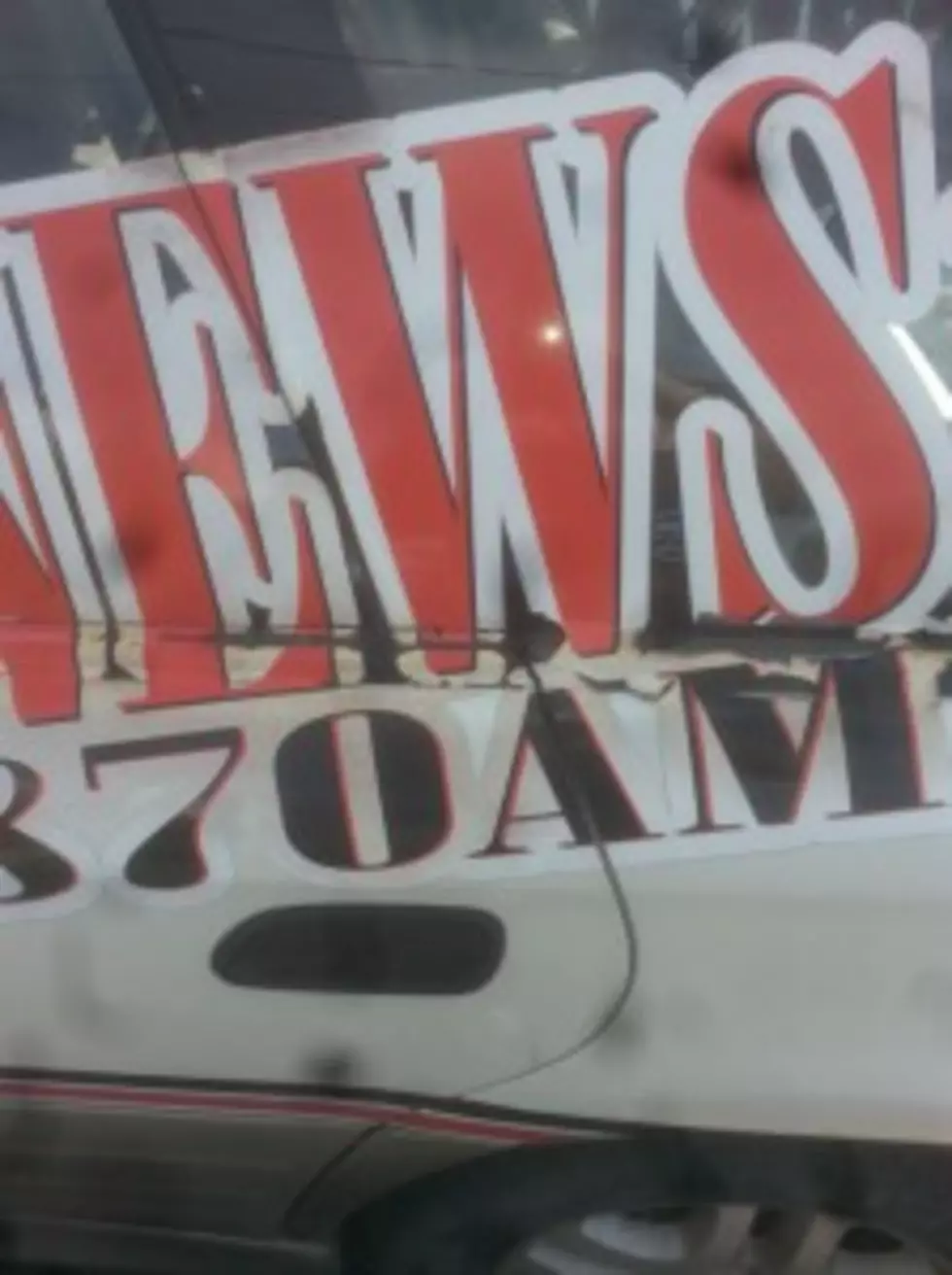 Newstalk 870 Vehicle Getting a &#8220;Face-Lift&#8221; Thanks to FastSigns Kennewick!