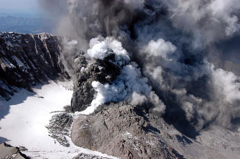 35th Anniversary Of Mt. St. Helens – Stunning Video from KOMO-TV News Reporter [VIDEO]