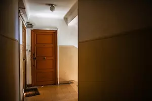 Drunk Couple Enters Empty Apartment, Think They&#8217;ve Been Robbed