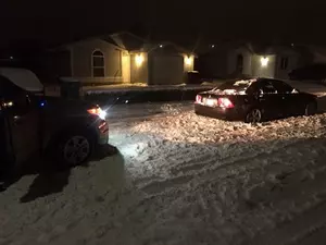 Police Helping Snow Stuck Motorist Find Out He&#8217;s Wanted Suspect