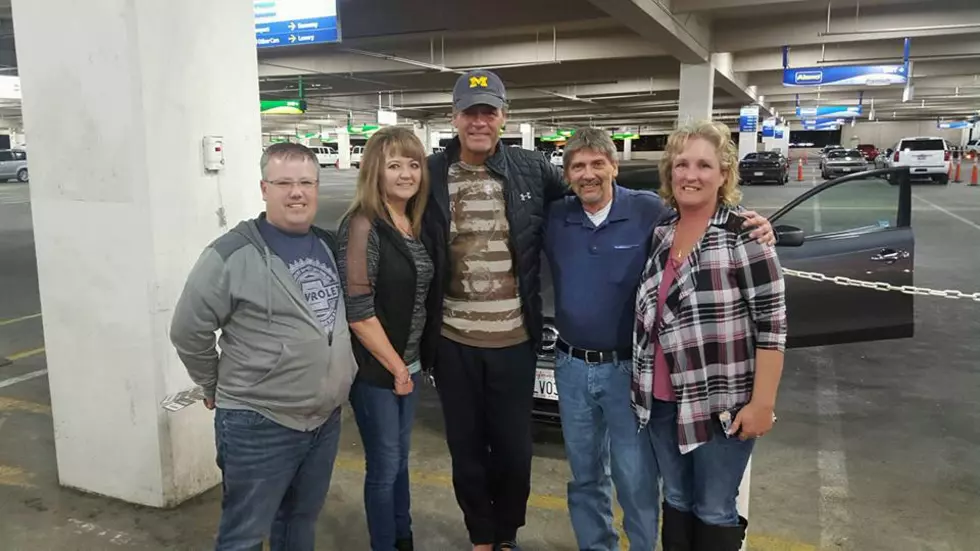 Tri-City Couple Finds NASCAR Legend’s Wallet in Their Rental Car! What Happened Next?