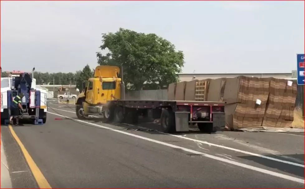 Uprighting a Tipped Vehicle Almost as Rough as Initial Wreck [VIDEO]