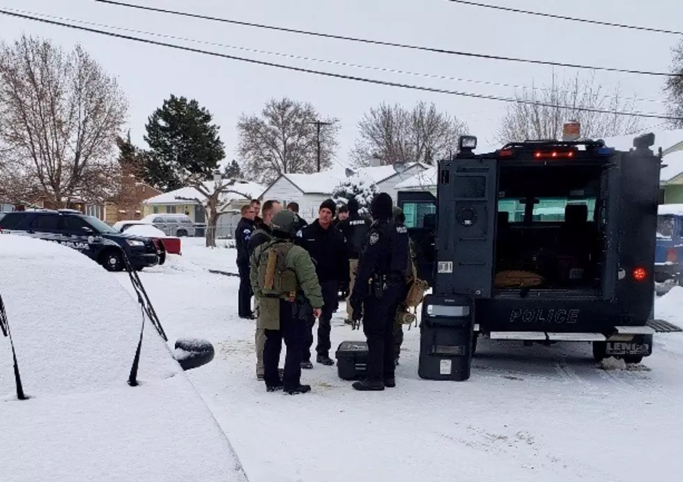 Pasco Cops, SWAT, Arrest Man Shooting Stolen Rifle in Pasco