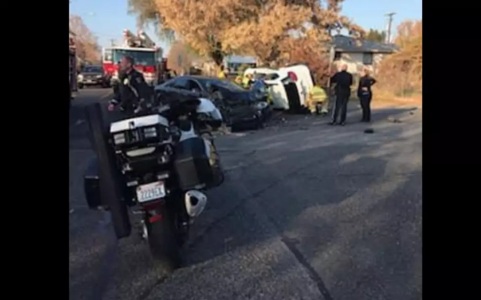 Two Vehicle Rollover Crash Snarls Traffic in Kennewick