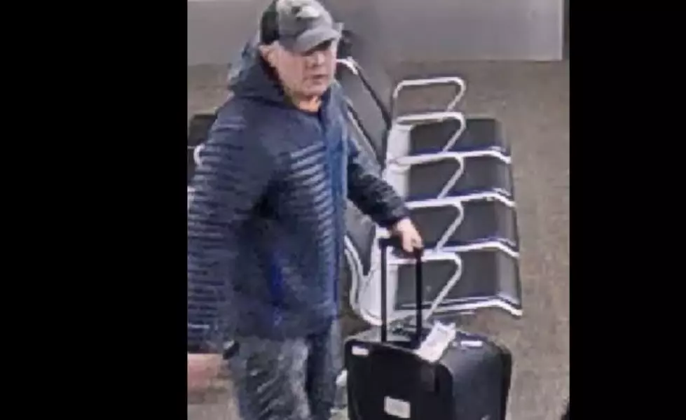 Mystery Pasco Airport Luggage Thief Wanted by Cops