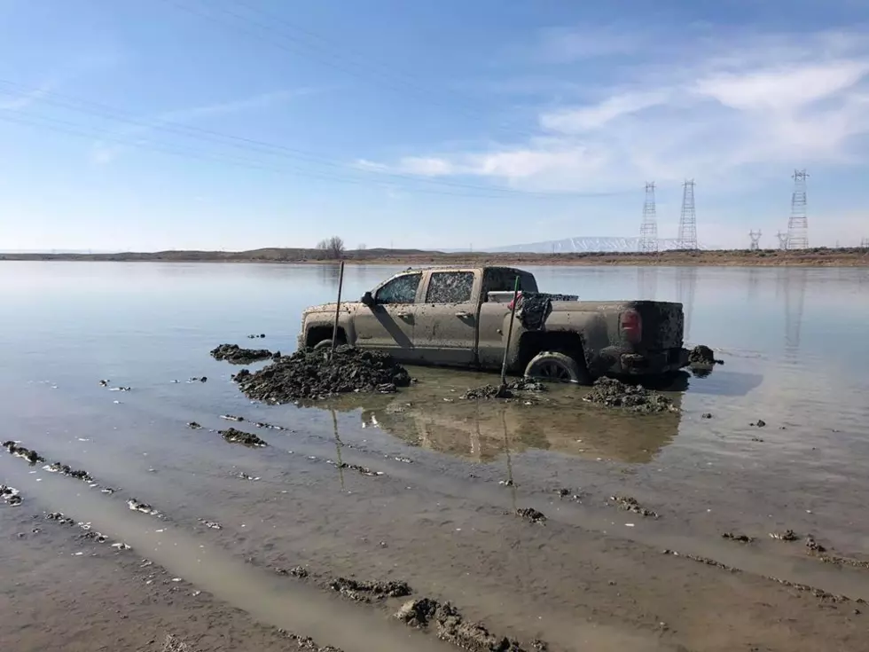 Would-Be Fisherman Loses Battle with Columbia River Mud