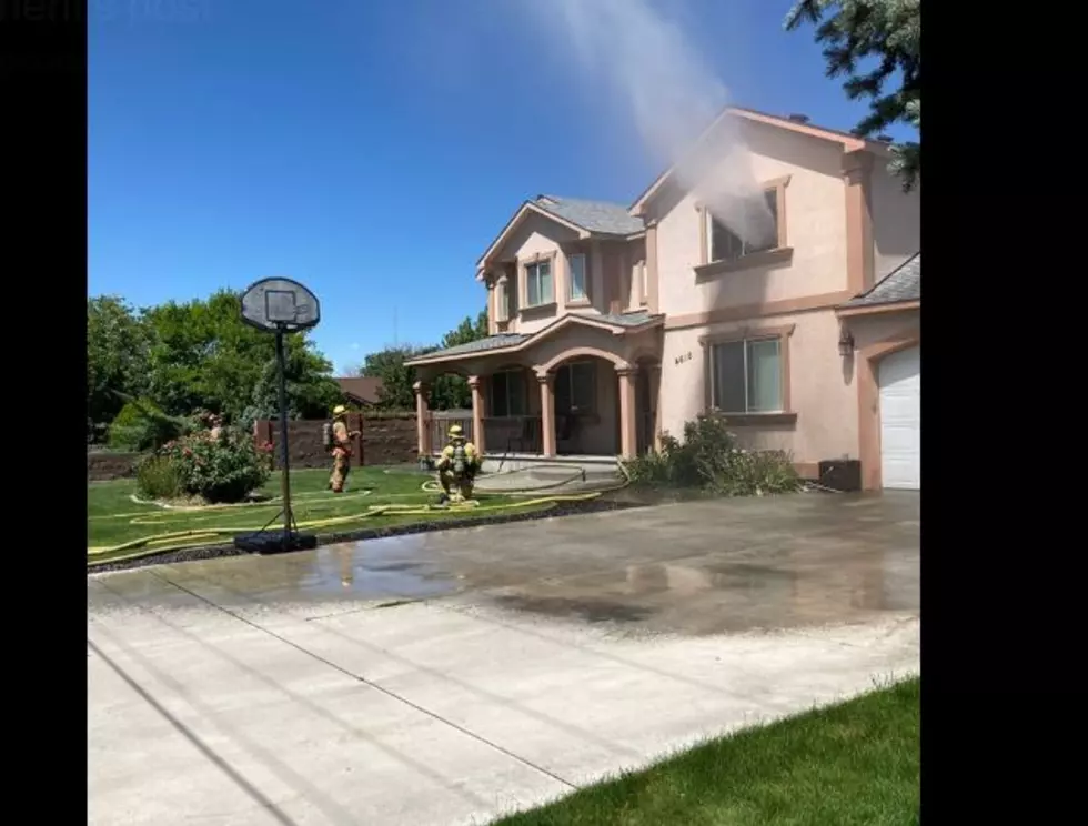 Crews Battle House Fire in Kennewick,  Traffic Blocked