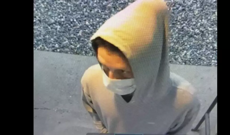 Richland Cops Seeking Burglar, Possibly Commercial