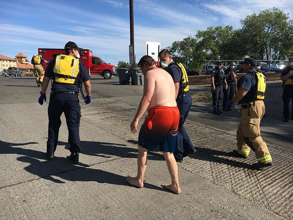 Fishermen Aid Deputies in Saving Swimmer in River