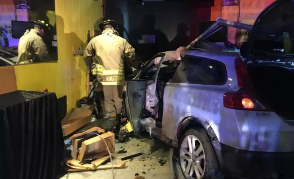 High Speed Volvo(?!) Chase Ends in Crash Into Jewelry Store