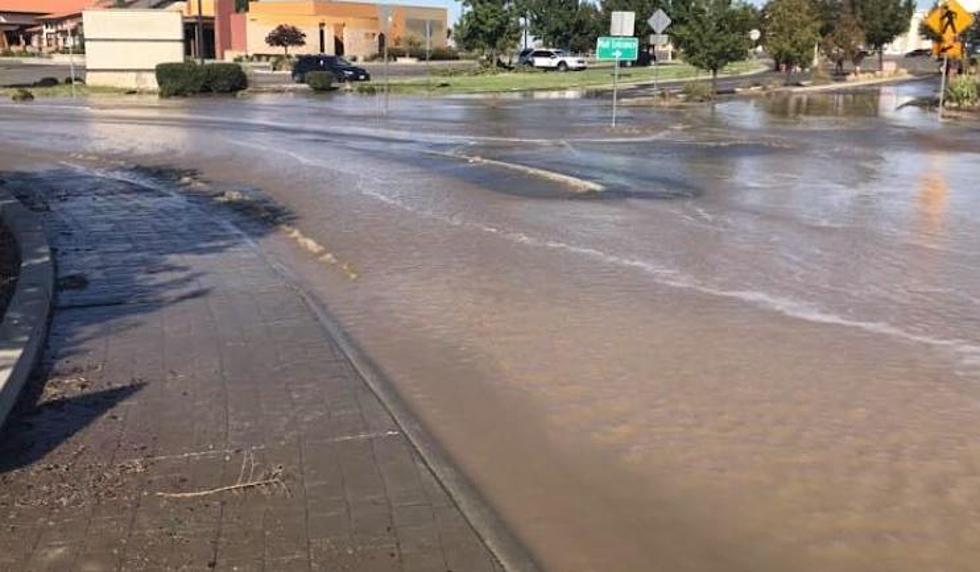 Broken Water Main Washes Out Kennewick Roundabout, Makes Sinkhole
