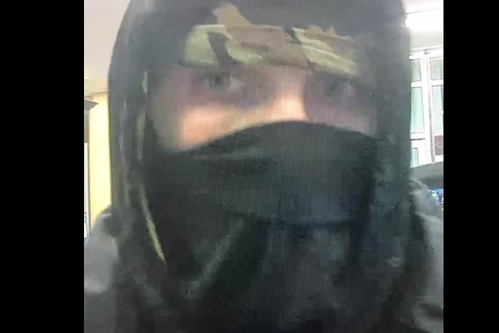 Creepy Close-Up Photo of Kennewick Robbery Suspect Released