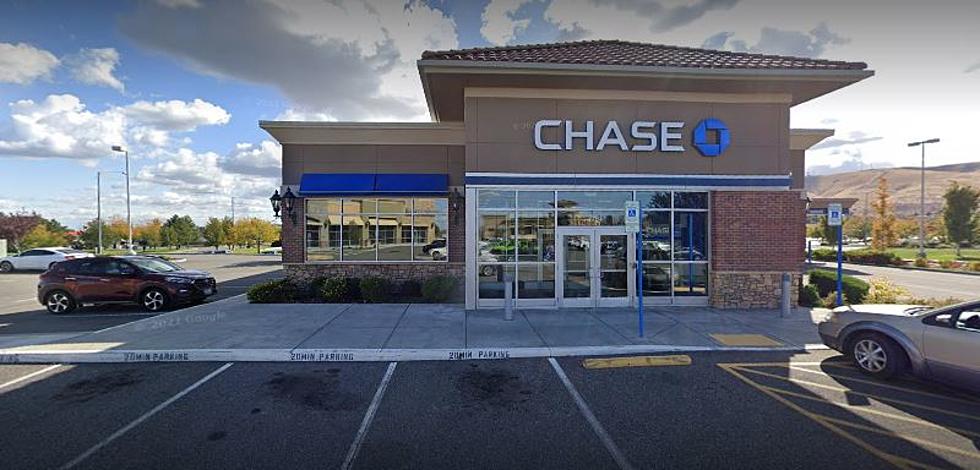 Police Seeking Suspect Who Robbed Chase Bank on Wednesday