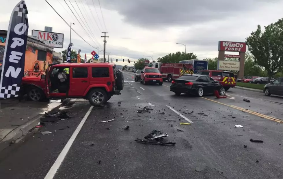 4-Vehicle Crash Snarls Traffic on Clearwater in Kennewick Wednesday