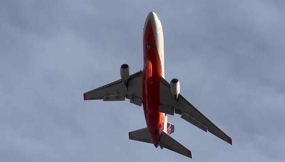 Watch Big Jet Firebomber Douse Fire near Benton City [VIDEO]