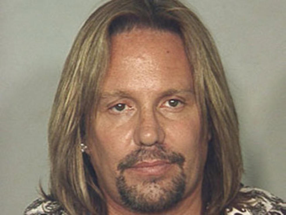 Vince Neil, Motley Crues Frontman Jailed for DUI!